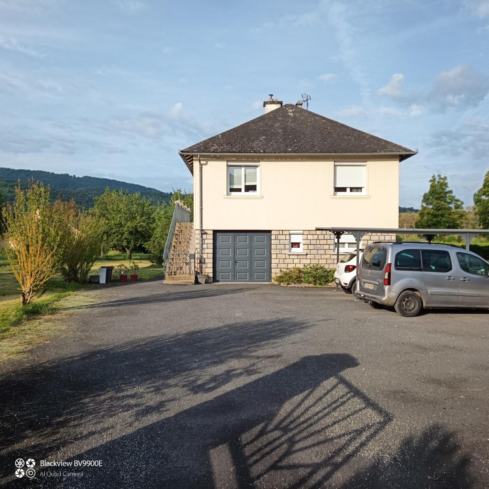 La Clematite D'Olt Apartamento Saint-Côme-dʼOlt Exterior foto